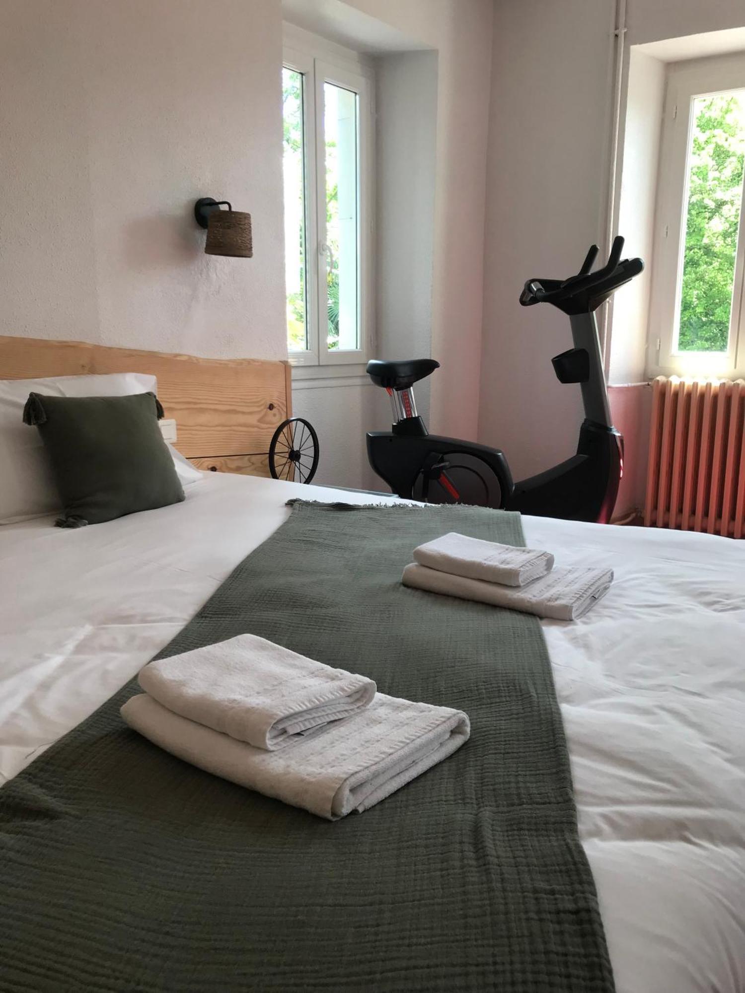 Maison Tournesol Relaxing With Massages Near Pau And Jurancon Frühstückspension *
