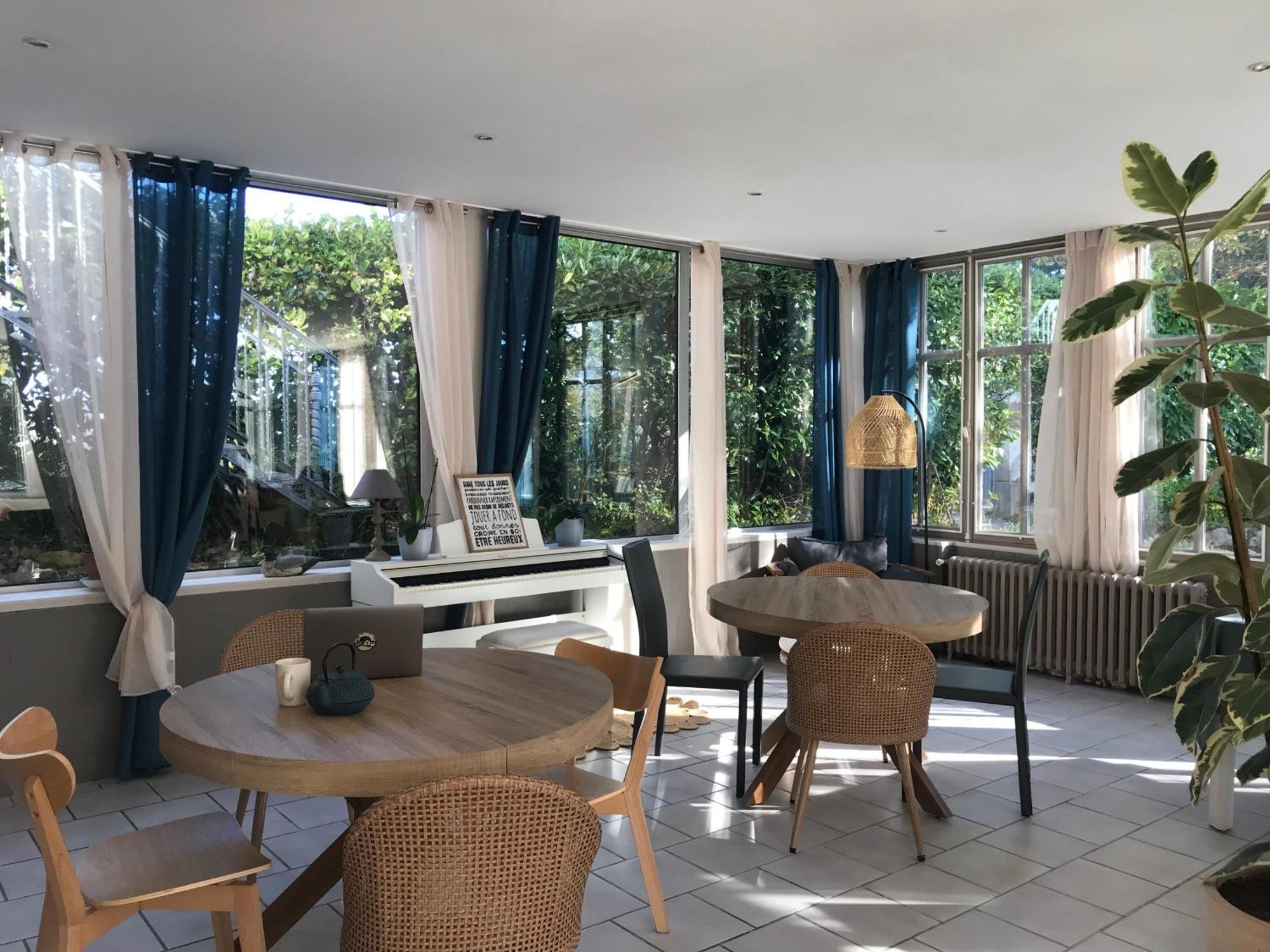 Maison Tournesol Relaxing With Massages Near Pau And Jurancon Gan