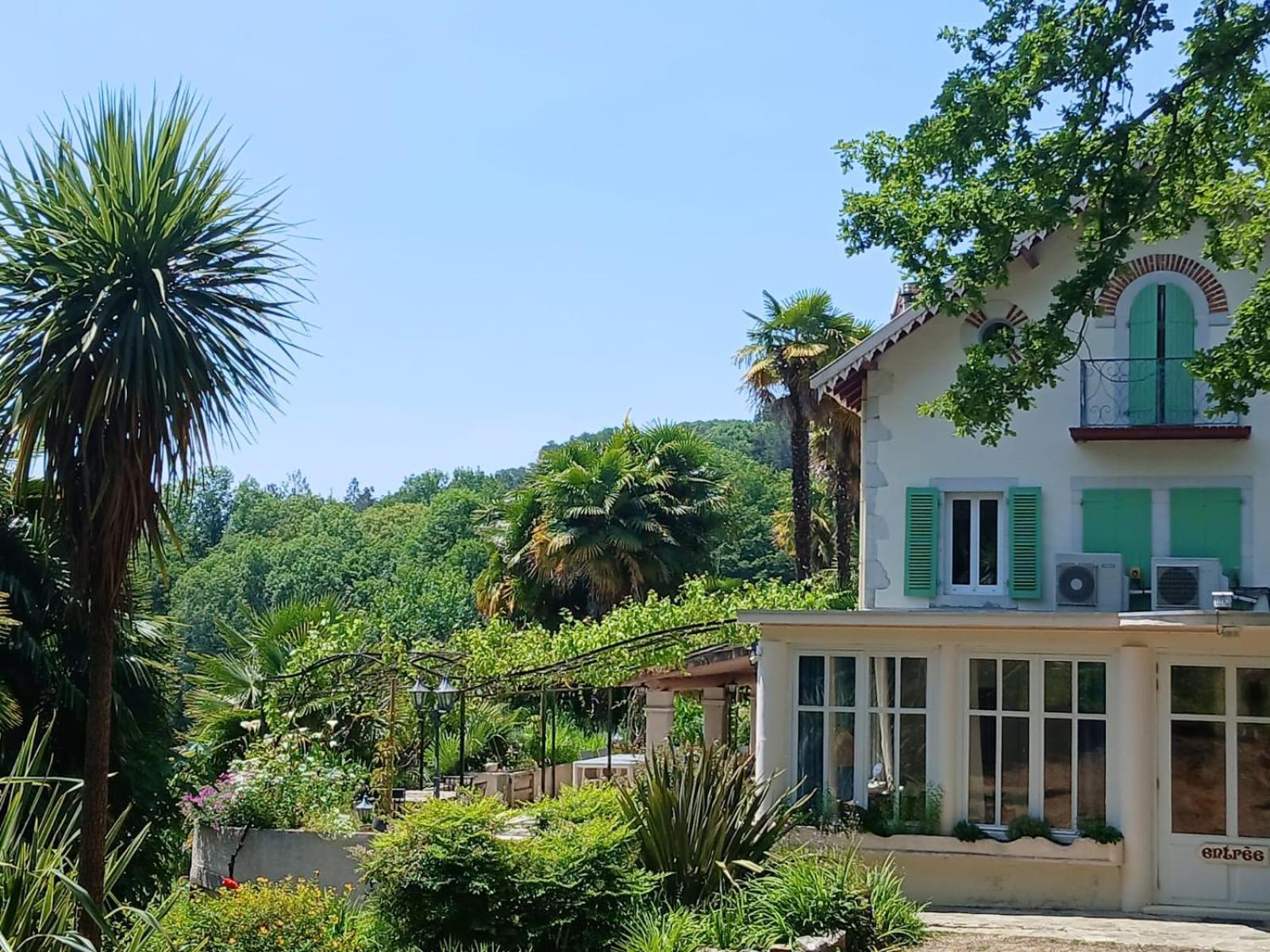 Maison Tournesol Massages Pau Jurancon Bed & Breakfast