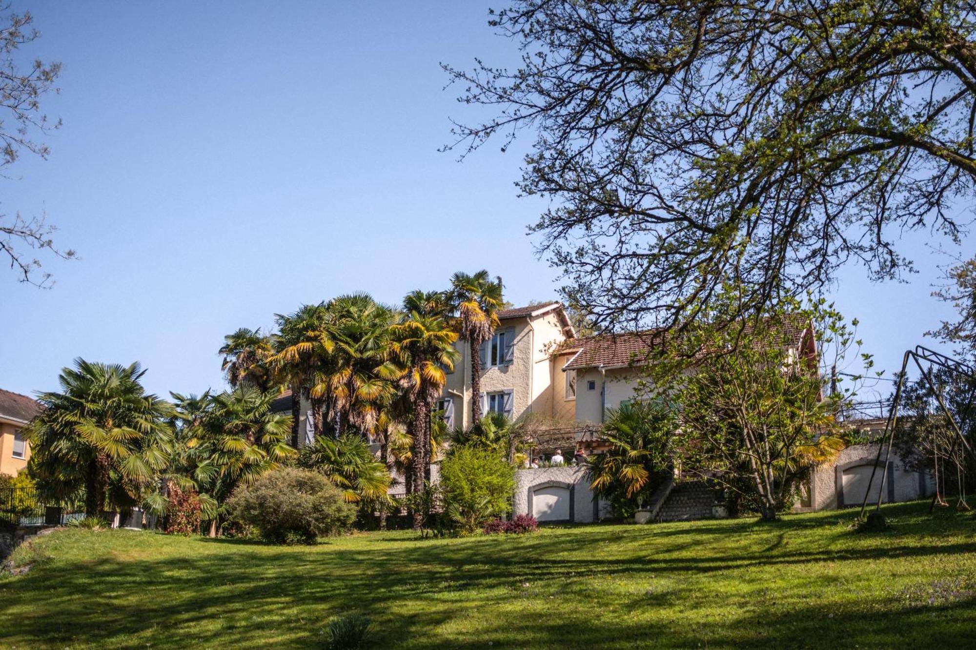 Maison Tournesol Relaxing With Massages Near Pau And Jurancon